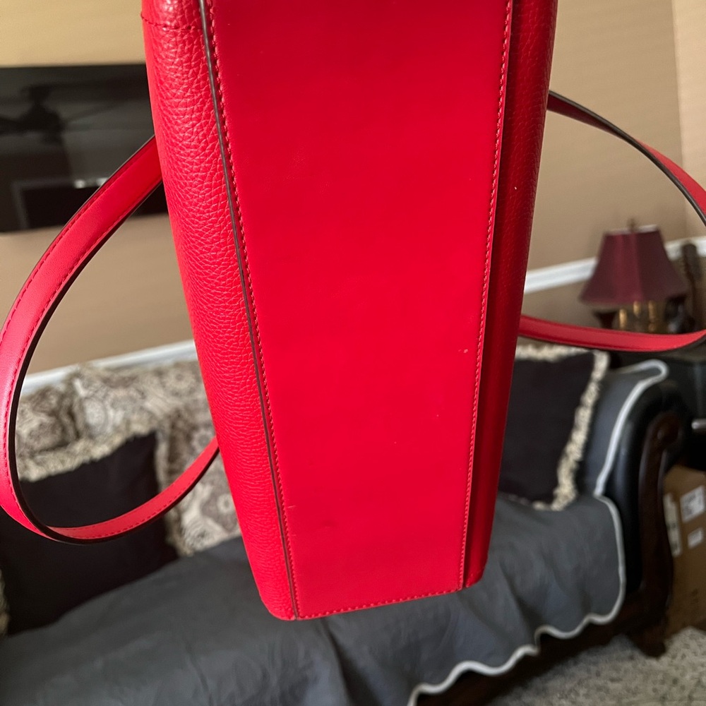 Michael Kors Maisie 3 in 1 Tote Set Bright Red - Picture 4 of 9
